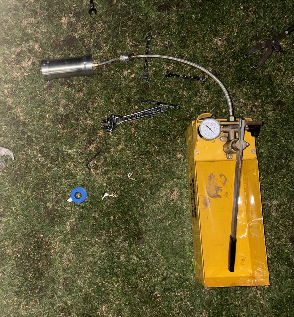 Hydrostatic test setup